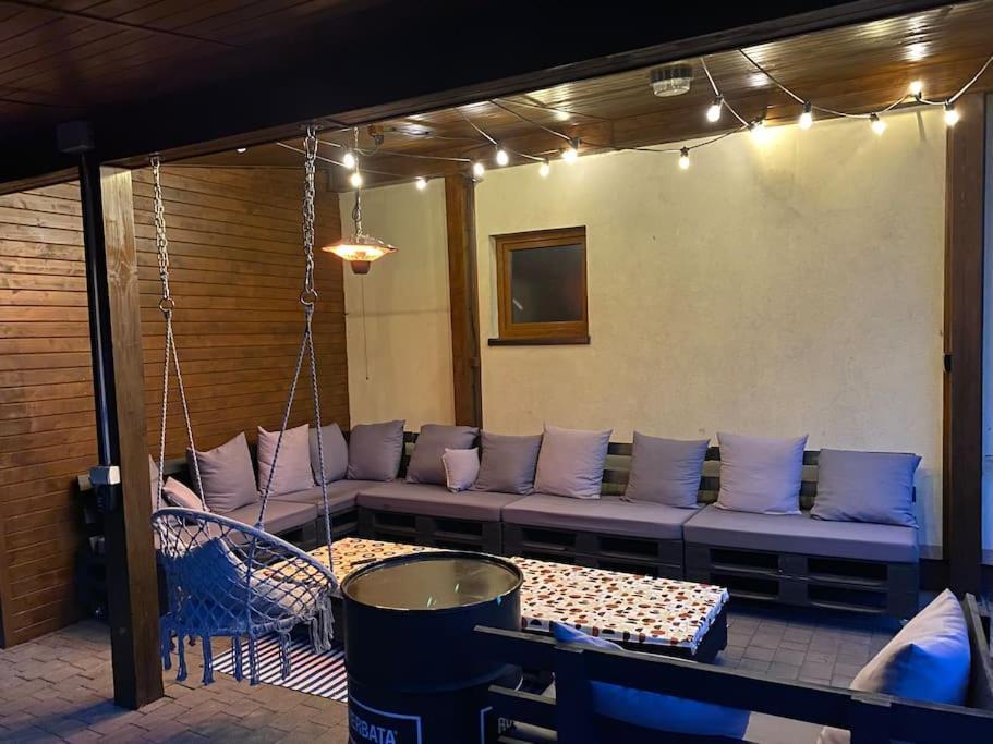 4 Bedroom Family House With Access To A Hot Tub Goczałkowice-Zdrój Kültér fotó