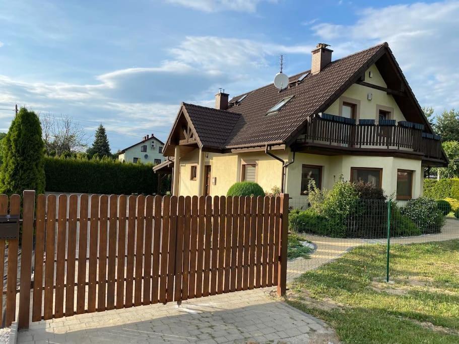 4 Bedroom Family House With Access To A Hot Tub Goczałkowice-Zdrój Kültér fotó
