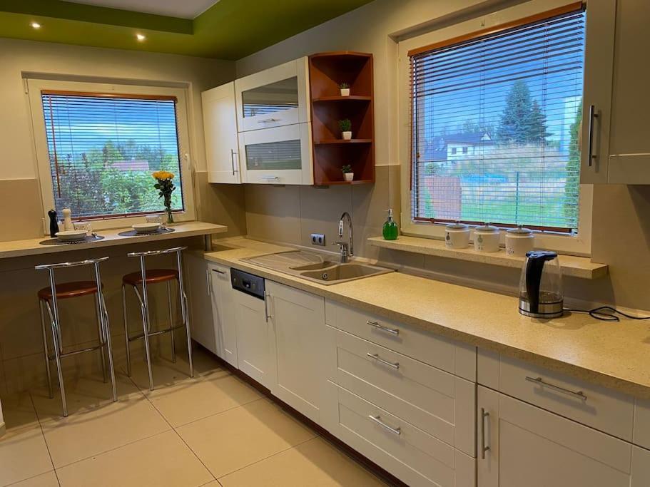 4 Bedroom Family House With Access To A Hot Tub Goczałkowice-Zdrój Kültér fotó