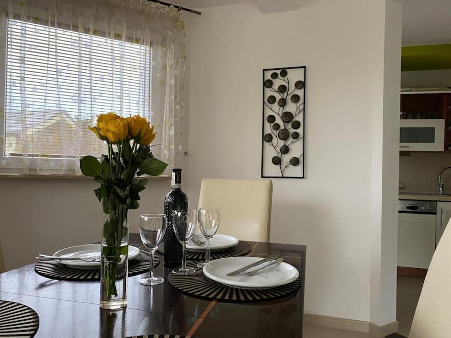 4 Bedroom Family House With Access To A Hot Tub Goczałkowice-Zdrój Kültér fotó