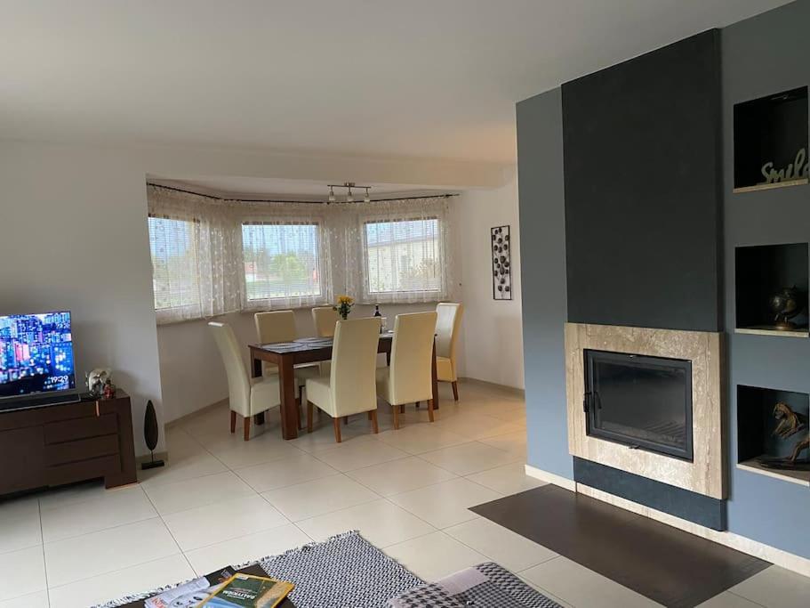 4 Bedroom Family House With Access To A Hot Tub Goczałkowice-Zdrój Kültér fotó